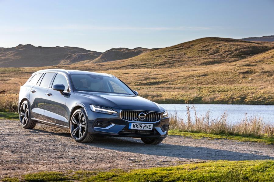  Volvo V60 D3 Inscription 2018 года  (UK) (фото 6 из 40)